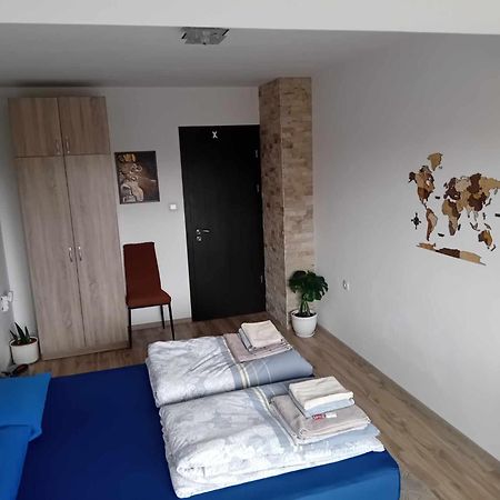 Park View Apartment Plovdiv With Parking Экстерьер фото