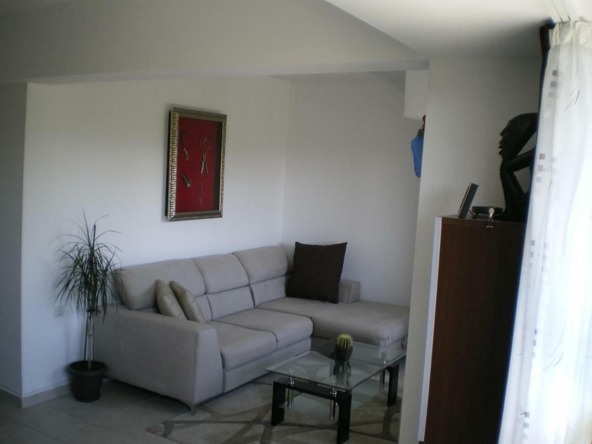 Park View Apartment Plovdiv With Parking Экстерьер фото